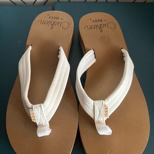 Reef Women's White and Tan Sandals